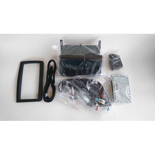 Штатная магнитола CarMedia HLA-8810GB для Mercedes C-class w204 (2007-2011) на Android