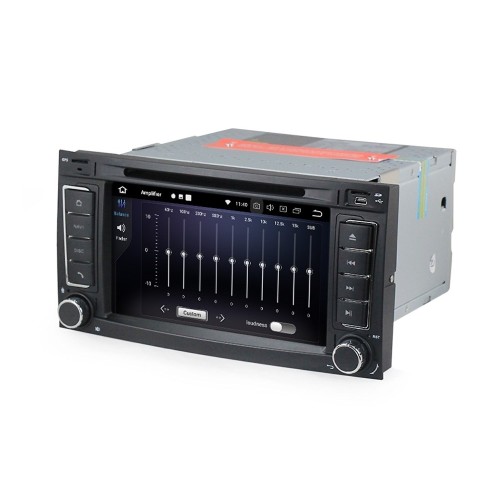 Штатная магнитола CarMedia MKD-V730-P6 для Volkswagen Touareg, Multivan T5 2003-2015 на Android 10.0