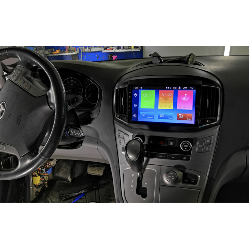 Штатная магнитола Parafar для Hyundai H1 / Starex 2016+ на Android 10.0 (PF586LTX)