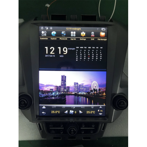 Штатная магнитола CarMedia NH-1201 для Chevrolet Tahoe IV, Suburban XII 2015-2020 на Android 8.1