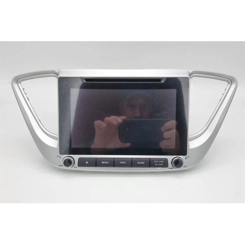 Штатная магнитола CarMedia KR-8122-S10 для Hyundai Solaris 2017-2020 на Android 10.0