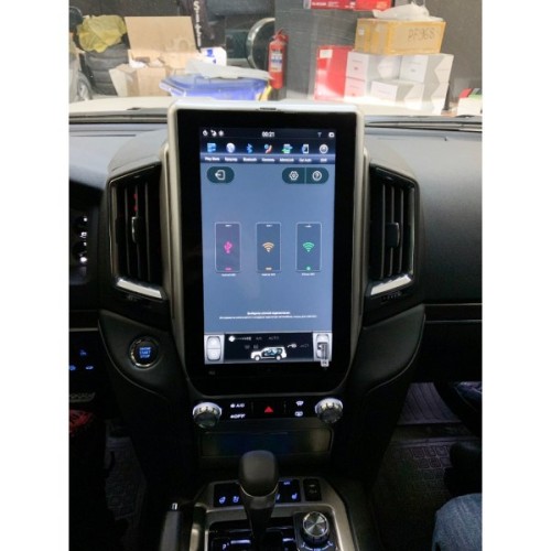 Штатная магнитола Parafar для Toyota Land Cruiser 200 2015-2021 на Android 9.0 (PF567T13)