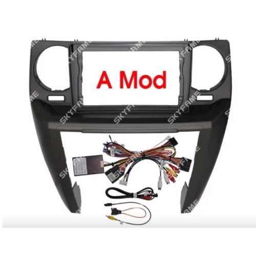 Штатная магнитола CarMedia SF-9703-1-D (с кнопками) для Land Rover Discovery 3 2004-2009 на Android 10.0