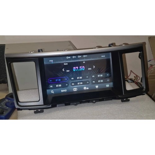 Штатная магнитола CarMedia SF-9200-I для Nissan Pathfinder R52 2013+ на Android 10.0