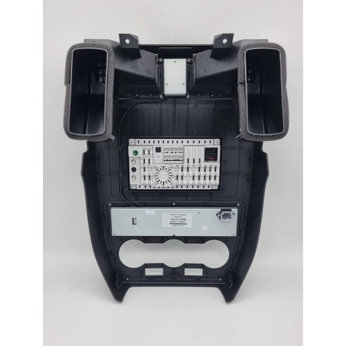 Штатная магнитола CarMedia NH-1320 для Land Rover Freelander 2 2006-2015 на Android 10.0