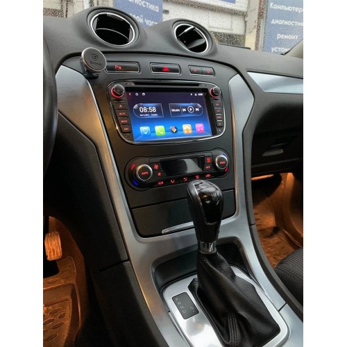 Штатная магнитола CarMedia KR-7005B-S10 для Ford Focus 2, C-Max, Mondeo, S-Max 2007+ на Android 10.0
