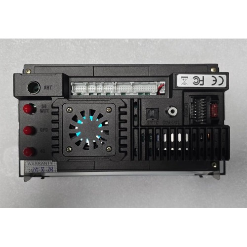 Автомагнитола CarMedia MKD-7094-A7 для Volkswagen Touareg 2002-2010, T5 Caravelle/Transporter 2003-2009, Multivan 2003-2015 на Android 14.0